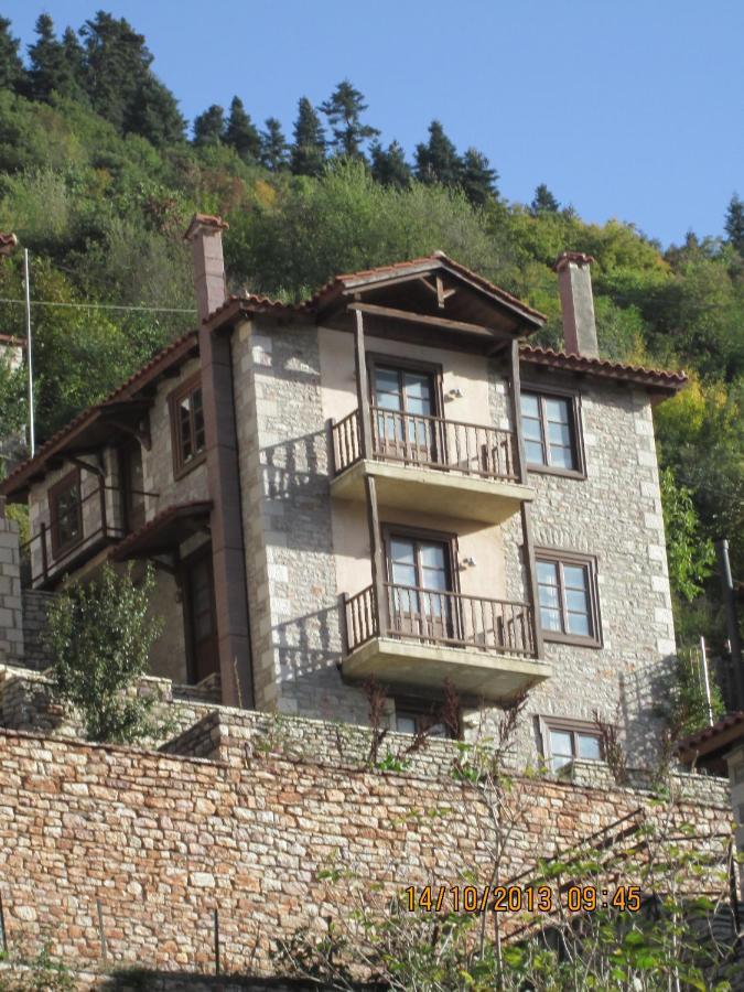 Villa Korfes-Κορφές Τριώροφη Βίλα Για Οικογένειες Και Παρέες Karpenísion Екстериор снимка