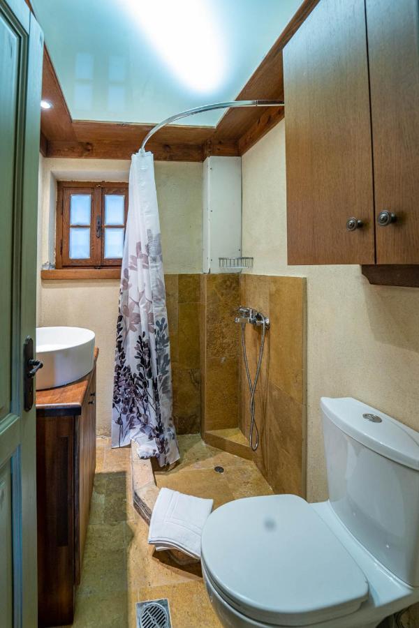 Villa Korfes-Κορφές Τριώροφη Βίλα Για Οικογένειες Και Παρέες Karpenísion Екстериор снимка